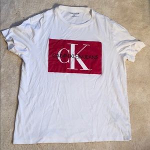 Calvin Klein T-Shirt.